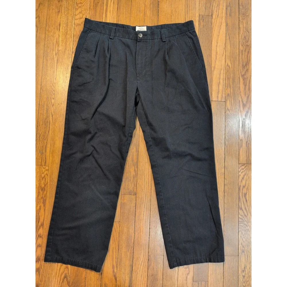 St. Johns Bay Mens 36x29 Easy Care No Iron Black Pleat Front Dress Pants Chinos